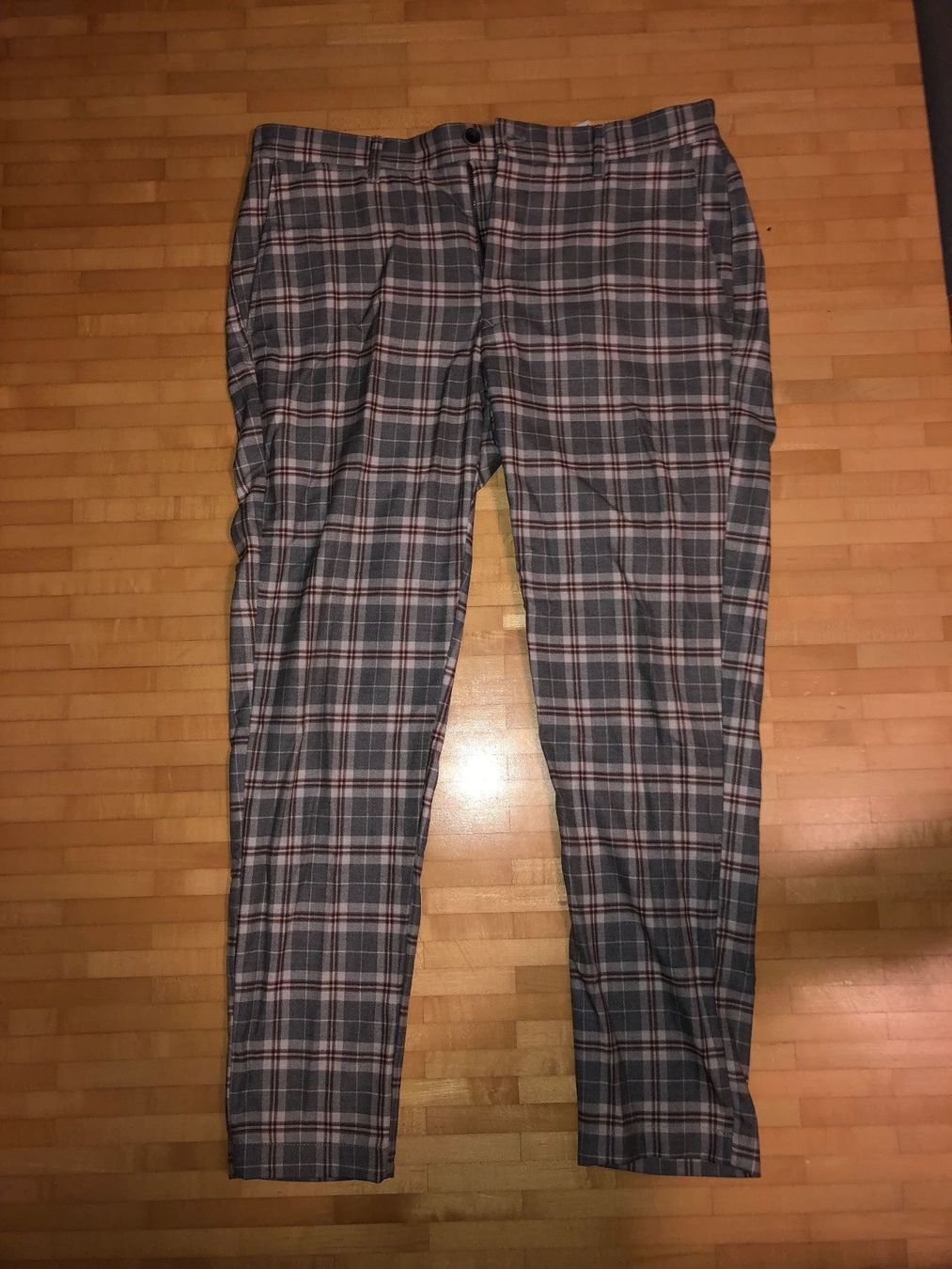 Zara Pantaloni: Zara Anzugshose – Nuovo (secondo la descrizione) da Maisprach venduto da Slazengr71