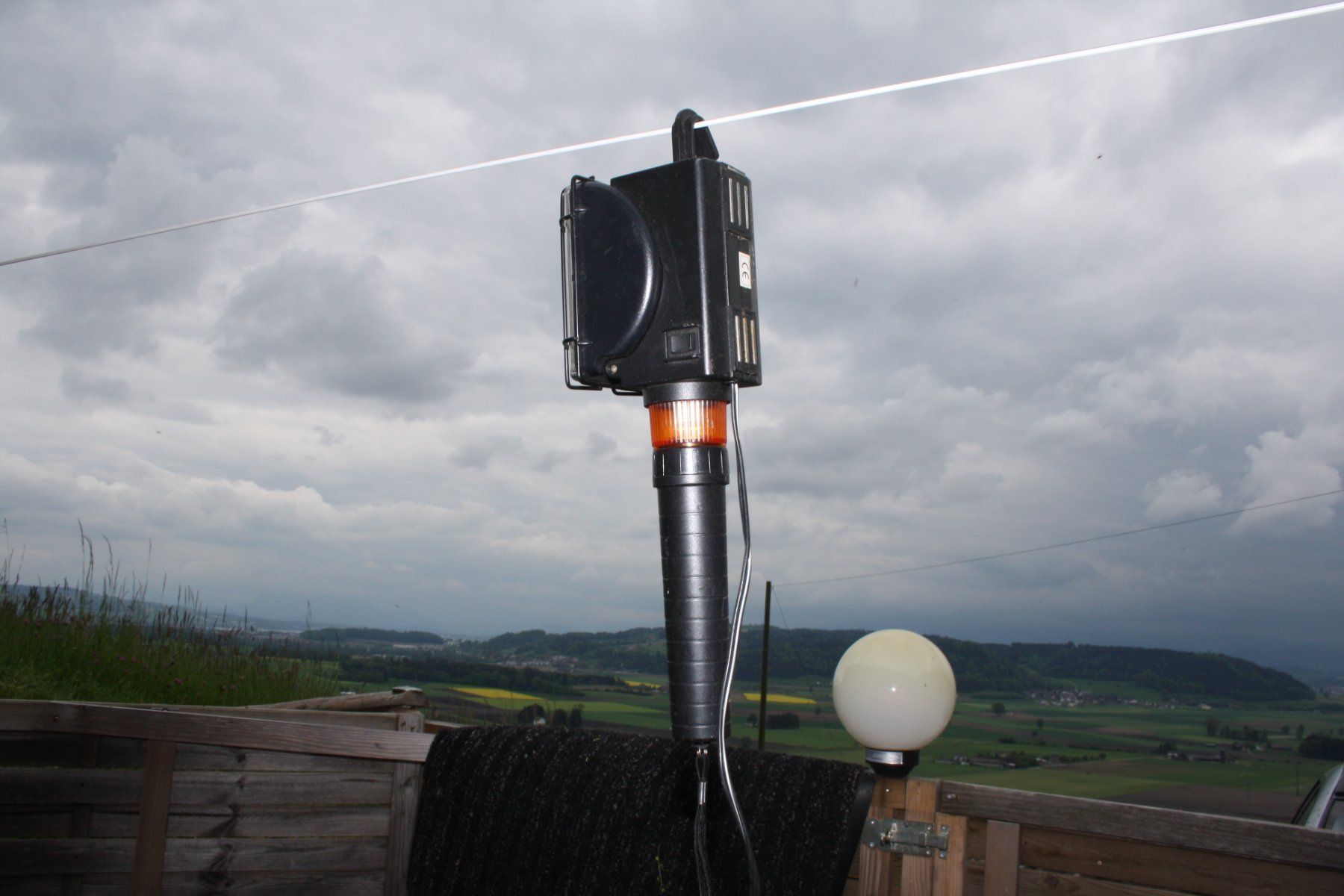 Sonstiges Fahrzeugzubehör: VINTAGE LAMPE 12 VOLT IDEAL FÜR OLDTIMER AUTO USW. – Gebraucht aus Wauwil von Pneuedy 5
