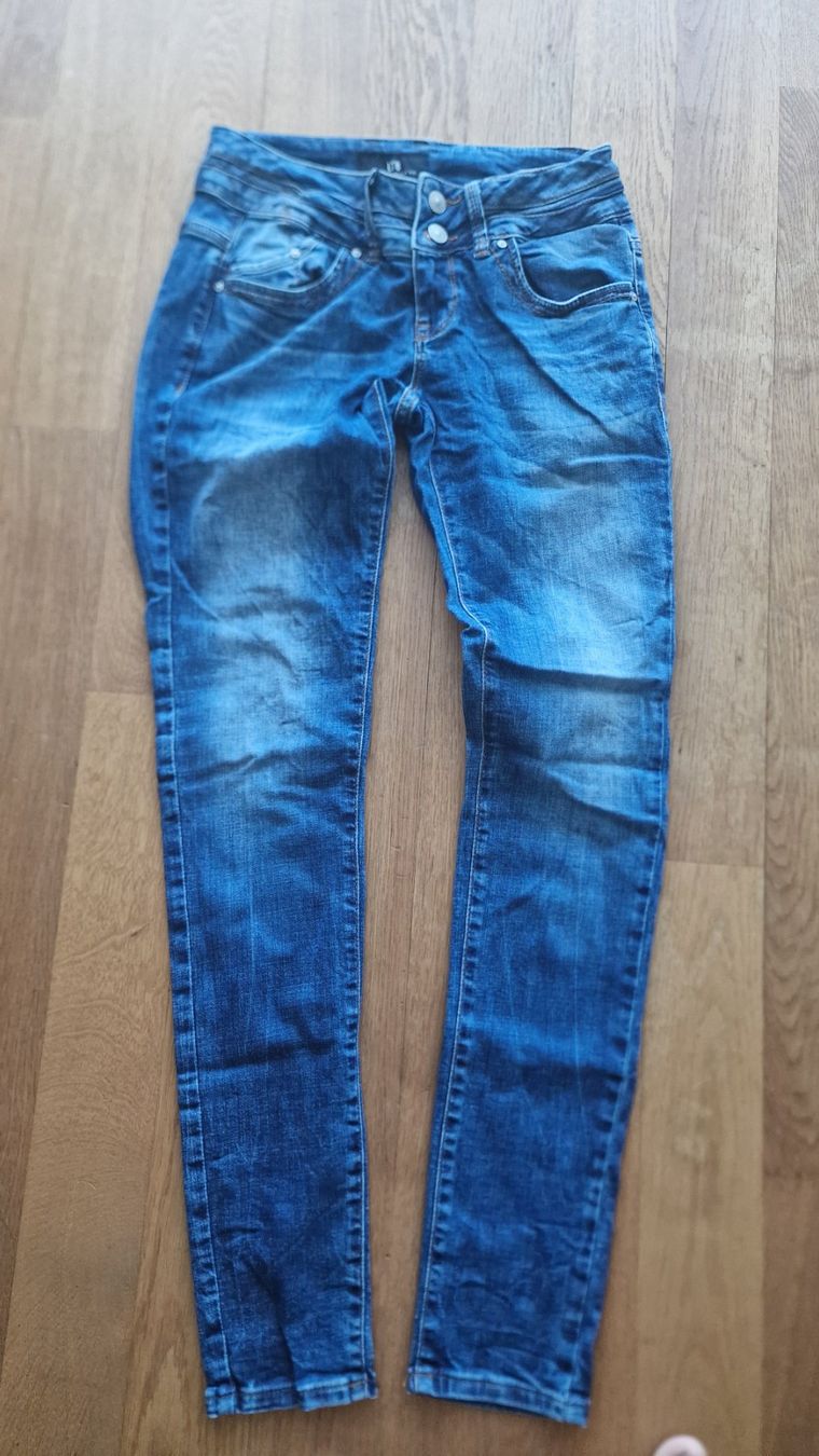 Jeans: Jeans ab 1.-! – Gebraucht aus Kerns von onewayticket