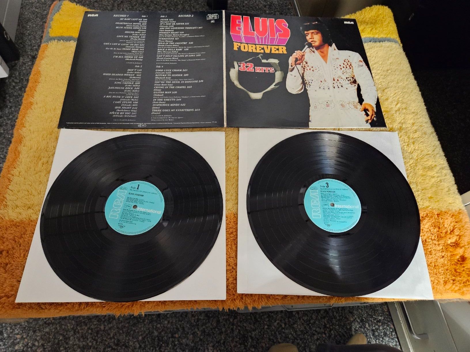 Dischi in vinile: Elvis Presley Schallplatten 2 Lp's - Elvis forever – Nuovo (secondo la descrizione) da Lyss venduto da Alexine