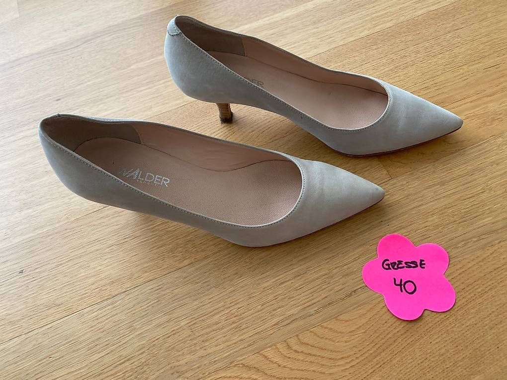 Walder Scarpe da donna: Hellbeige Pumps von Walder Grösse 40 – Usato da Ebikon venduto da sherra 1