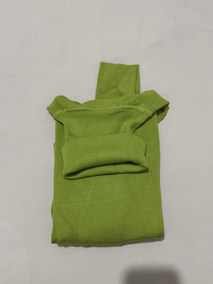 Zara Maglioni & Felpe: Grüner Rollkragenpullover – Usato da Zürich venduto da GundulaStreusand 1