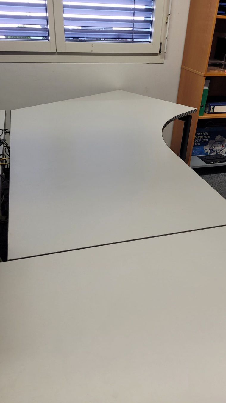 Scrivanie: GESIKA Eckschreibtisch einzeln oder als zweier-Variante zu h – Usato da Wettingen venduto da guc_hbj5