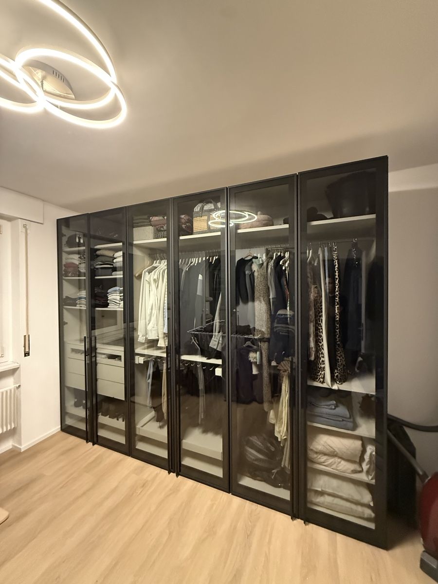 Armadi: Drehtürenschrank Jutzler – Usato da Biel/Bienne venduto da raj_ber
