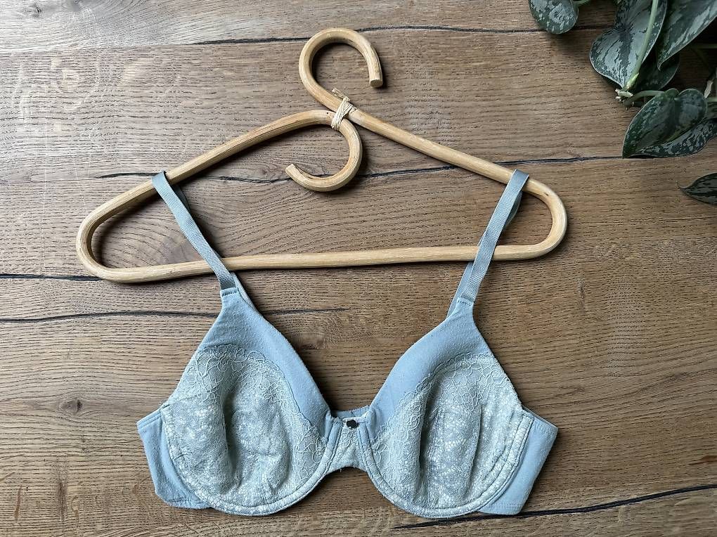 Hessnatur Sonstige Unterwäsche: Süsser blauer BH mit Spitzen – Gebraucht aus Thun von noah_5fyb