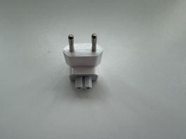 White Apple Plug Adapter Type C