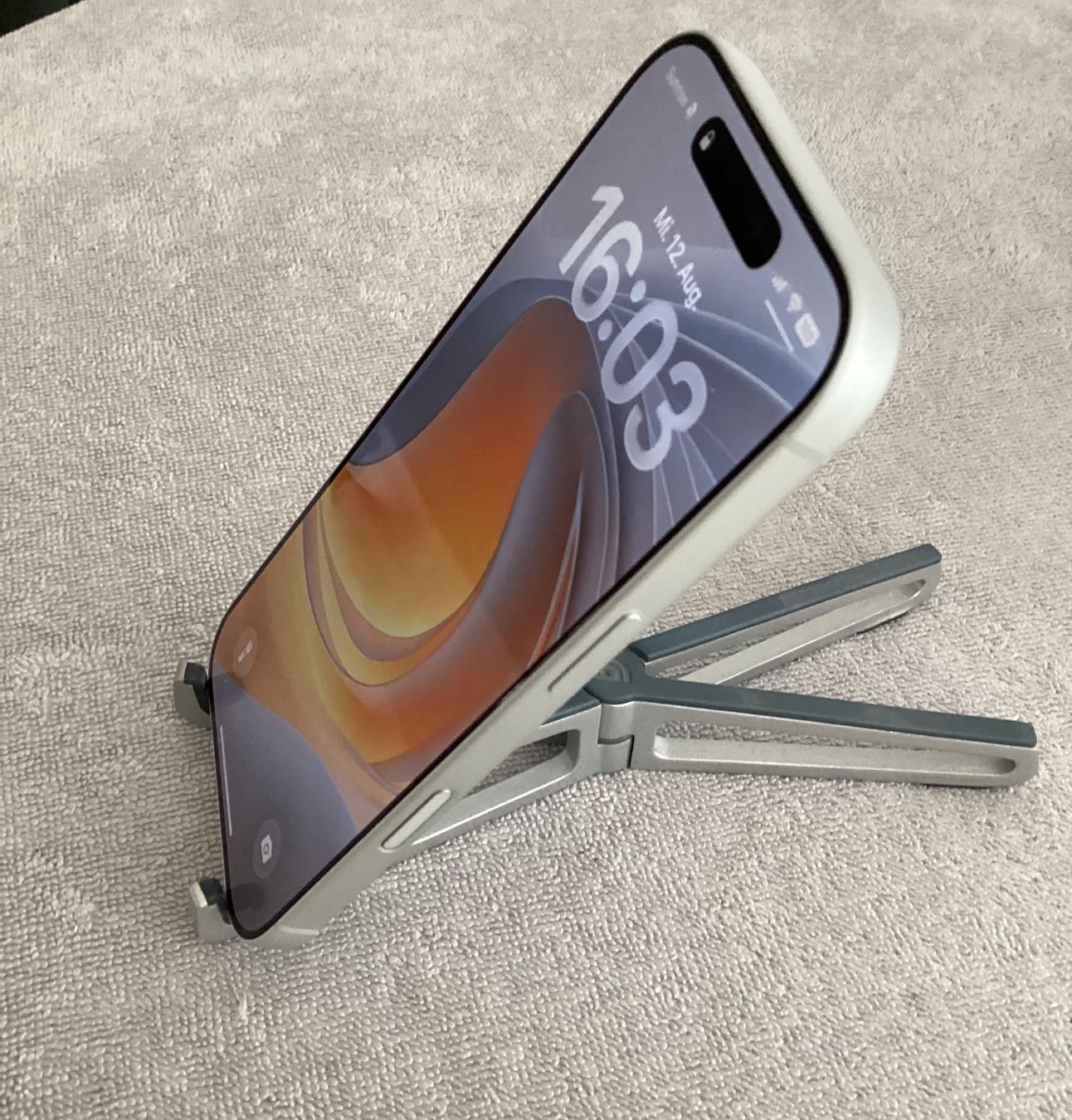 Apple Telefoni cellulari / Smartphones: Apple iPhone 17 Pro 256 GB, Silber, noch neu – Nuovo (secondo la descrizione) da Affoltern am Albis venduto da Sspiridon 4