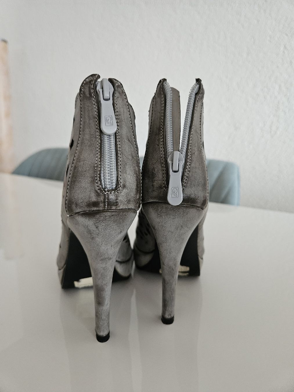 Scarpe da donna: Parfois High Heels grau – Nuovo (secondo la descrizione) da Luzern venduto da J.Co 1