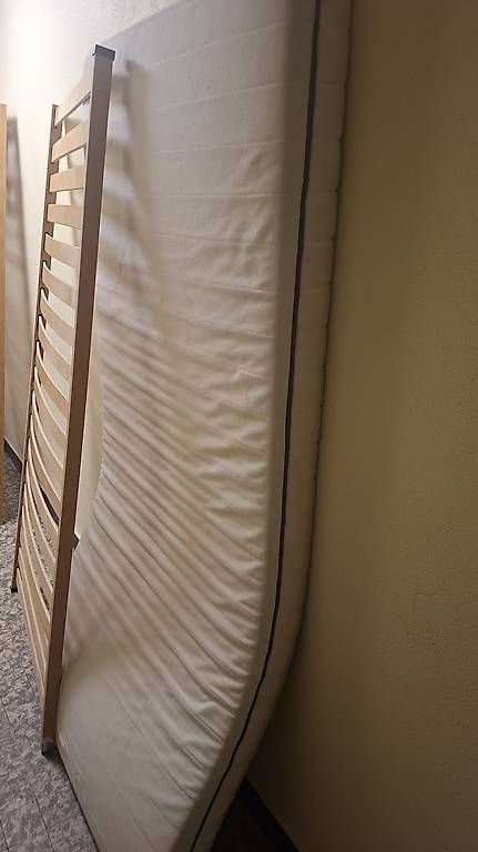 Materassi: Matelas et lattes 90x200 – Usato da Petit-Lancy venduto da mik_fs6x