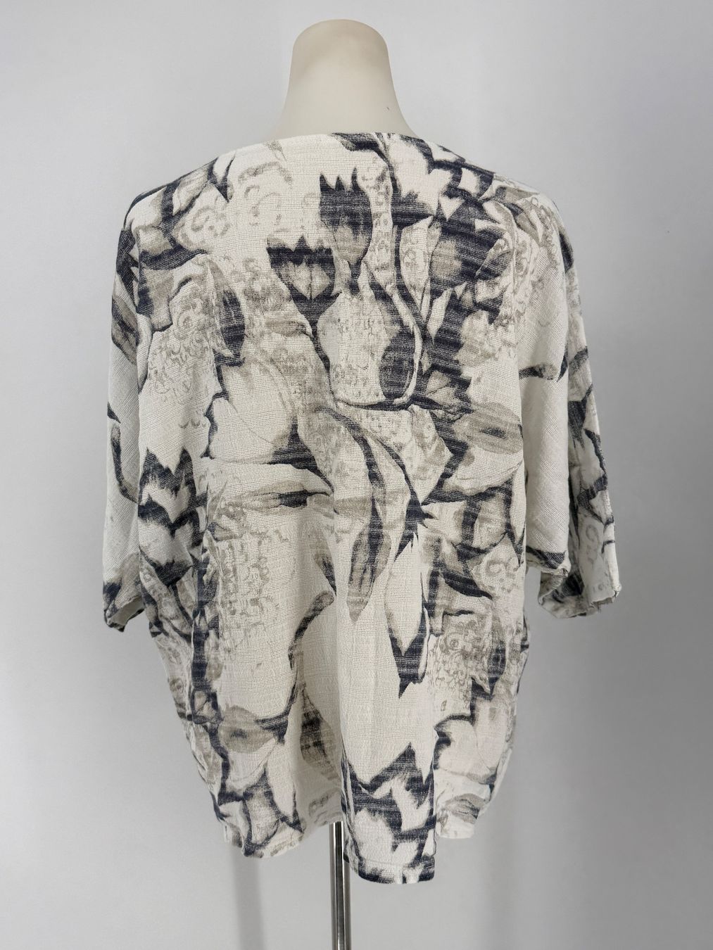 Camicette: Blusen Shirt mit Blumenmuster, Gr. XL – Usato da Auenstein venduto da moin. 3