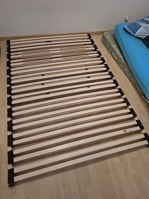 Betten: Bett – Gebraucht aus Zizers von AstraT