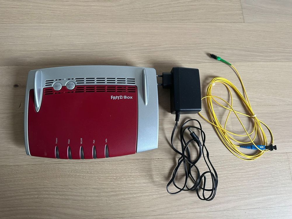 FRITZ!Box 5490 Gigabit WLAN Router mit Glasfaser Kaufen auf Ricardo