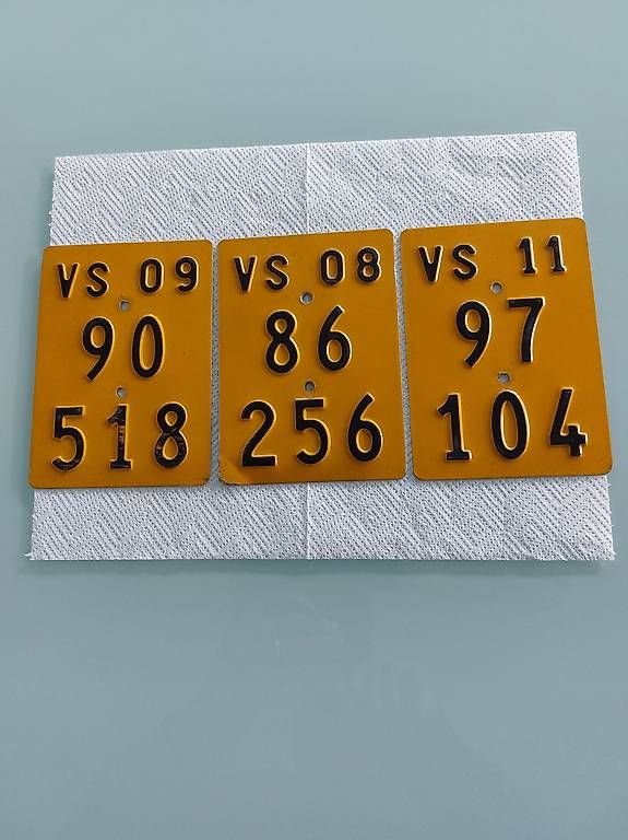 Insegne: Plaques d'immatriculation de vélomoteur  – Usato da Martigny venduto da paquito60