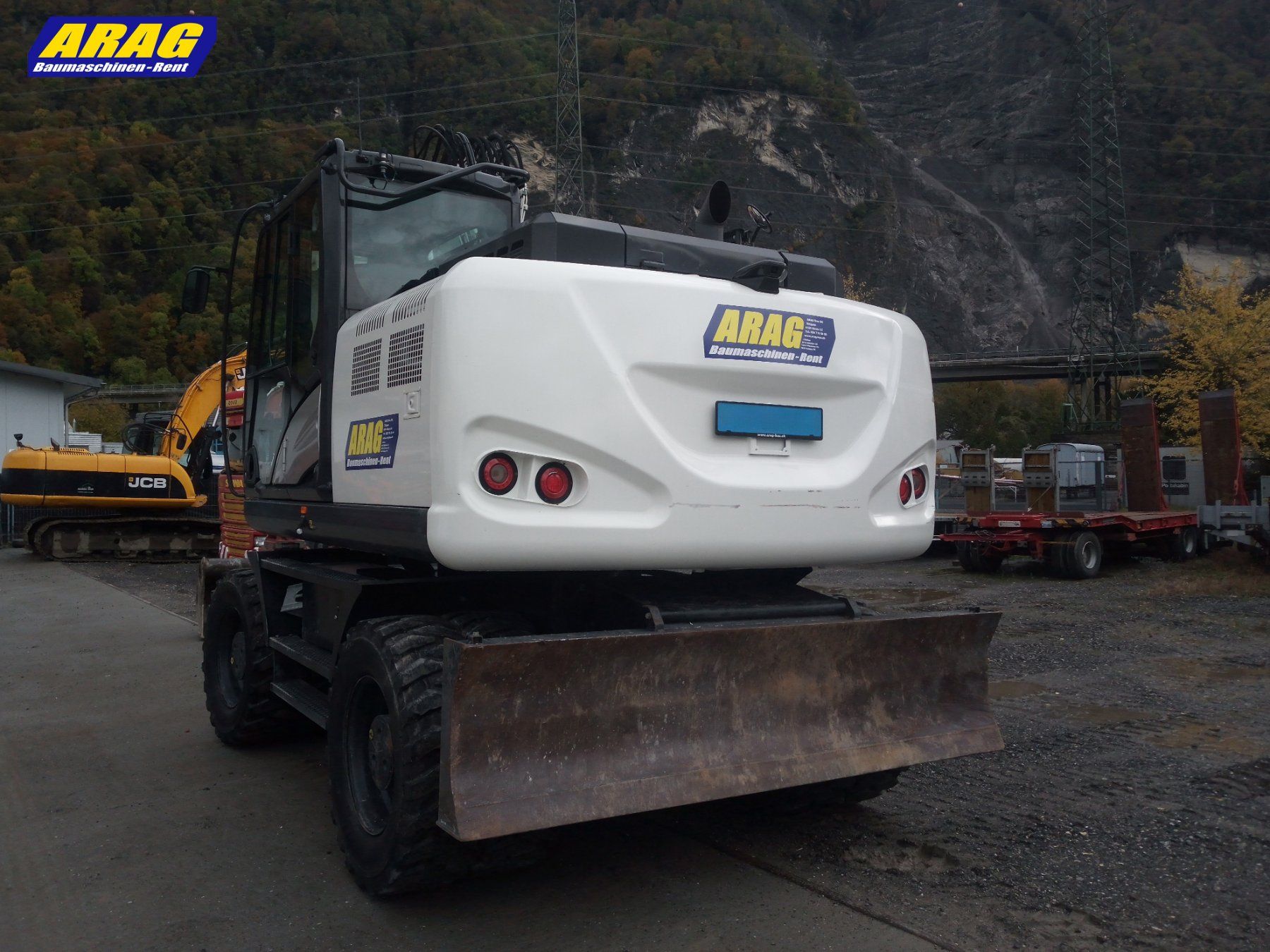 Hitachi Escavatori: Hitachi ZX 140 W-6 Pneubagger – Usato da Hasle LU venduto da Arag08 7