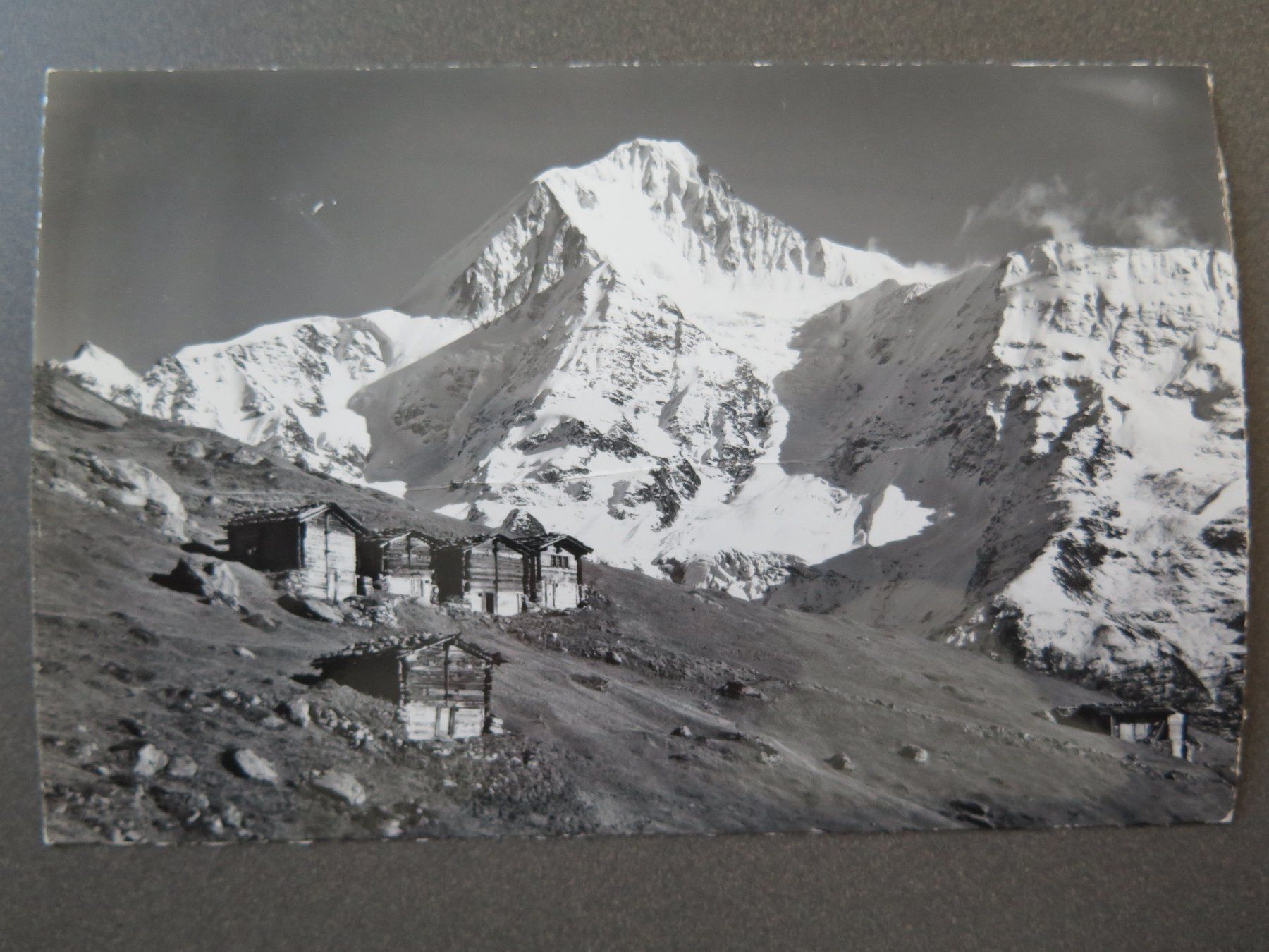 Cartoline postali: LÖTSCHENTAL - BEI LAUCHERNALP – Usato da Wittenbach venduto da lipasal