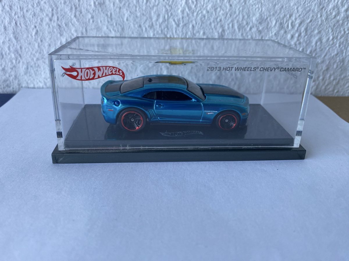 Hot Wheels Modellini d'auto: 2013 Hot Wheels Chevy Camaro Special Edition – Usato da Gland venduto da Steph1233