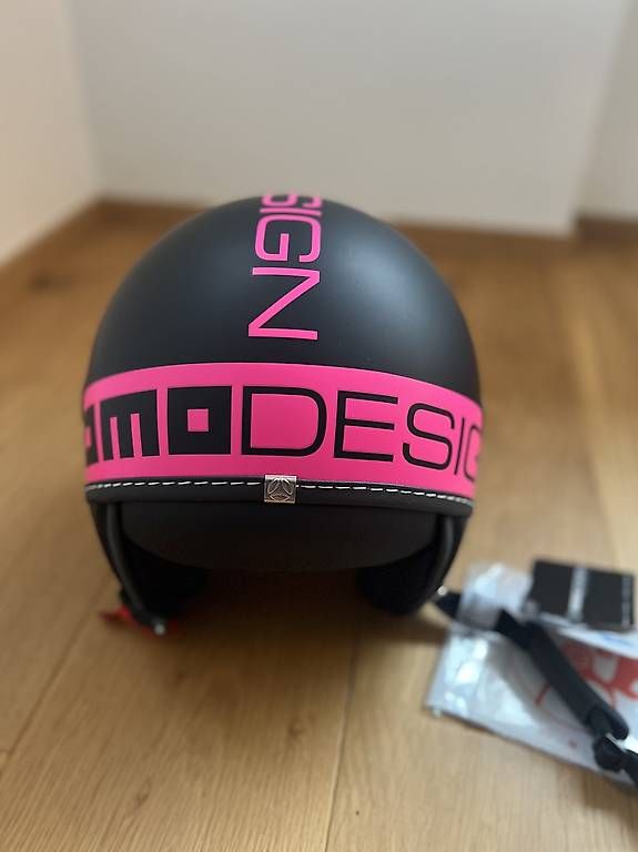 Helme & Visiere: Momo Design Helm Casco XS – Gebraucht aus Luzern von Sportstudentin