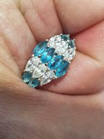 Vintage Ring besetzt mit türkisblauen weissen Gablonzsteinen