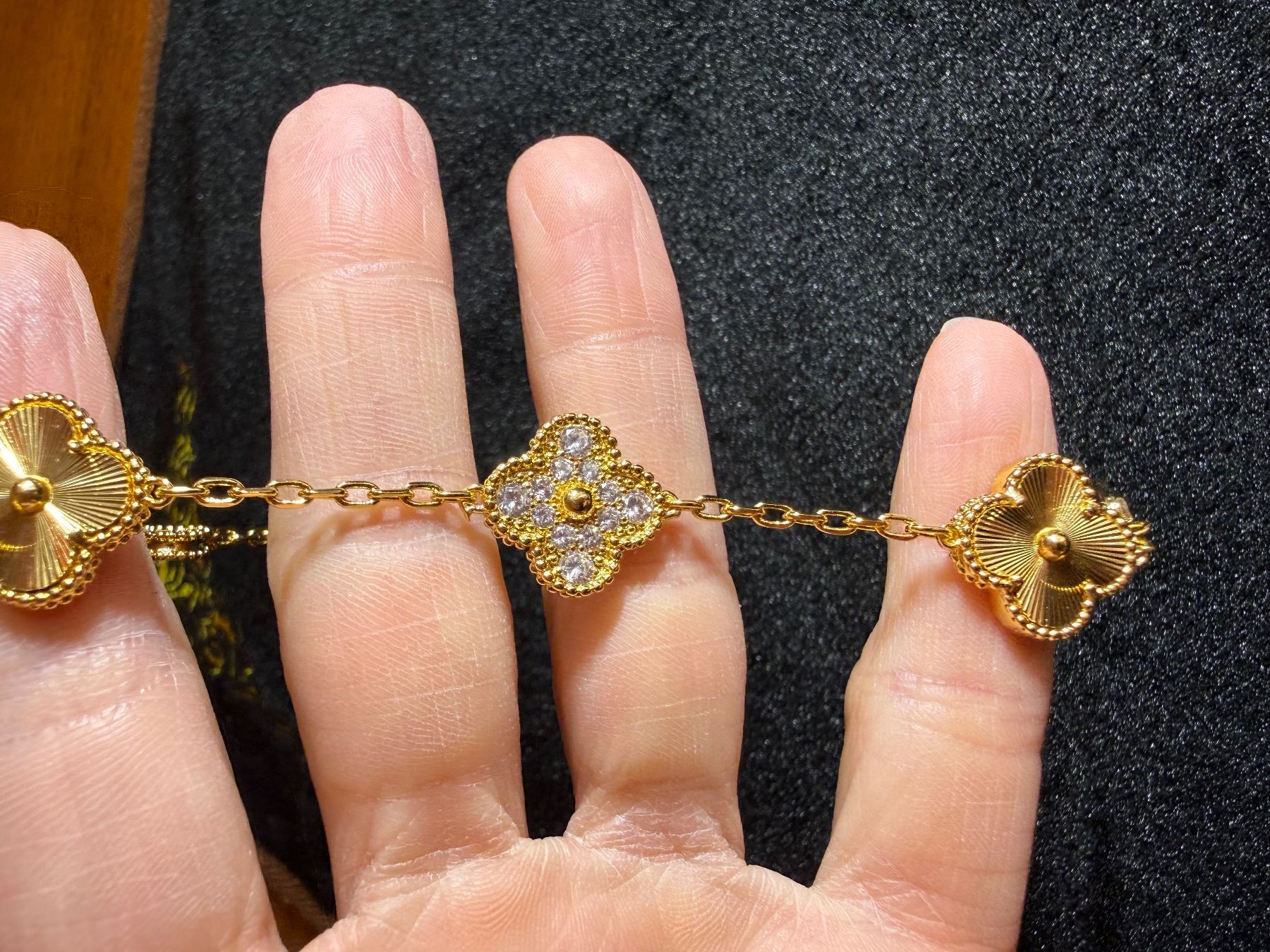 Armbänder & -reifen: Bracelet Trèfle Doré – Neu und originalverpackt aus St-Maurice von Sandrinette123 4