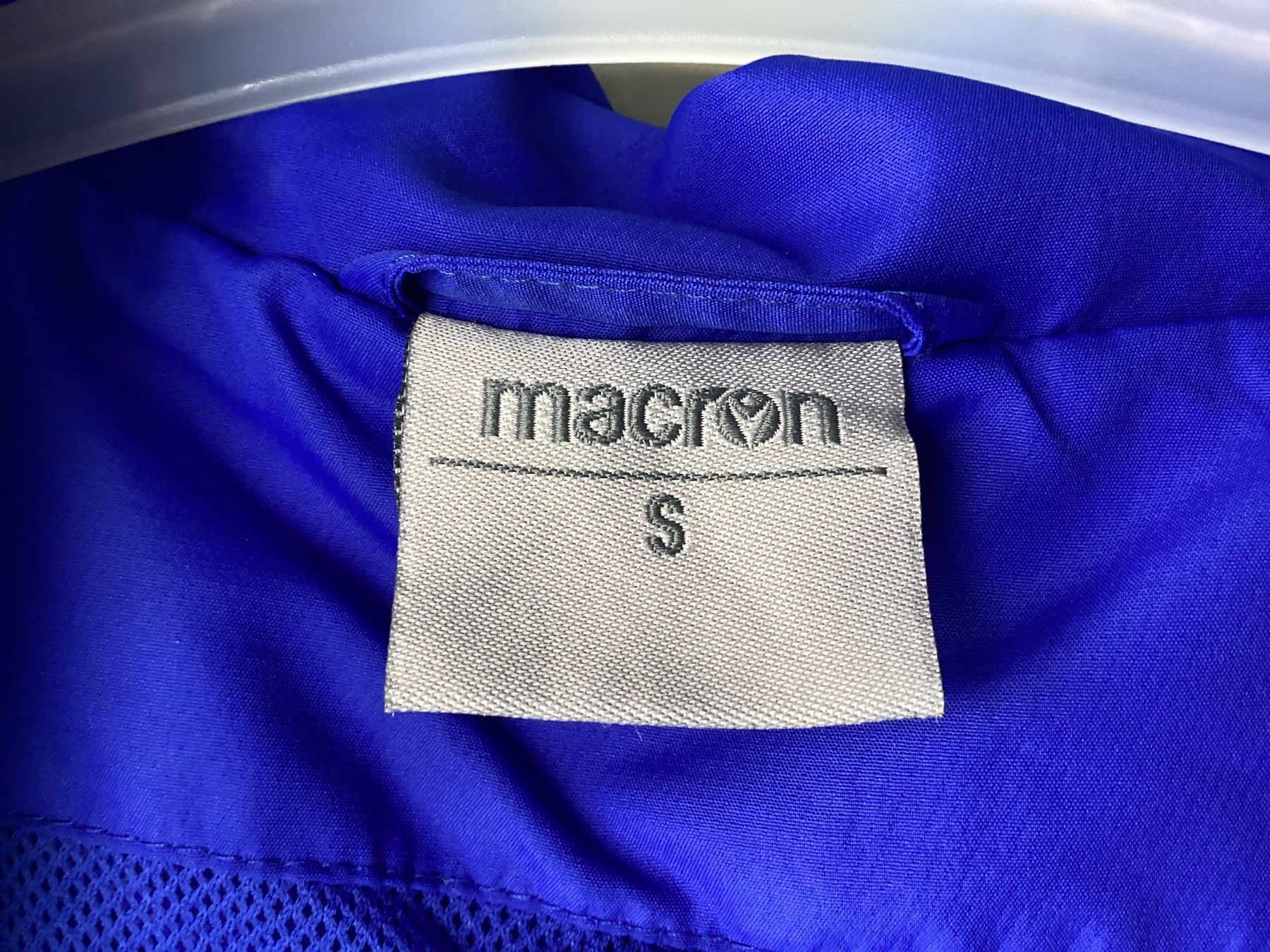 FC Basel Giacche: Trainingsjacke FC Basel Gr. S – Usato da Wagen venduto da papai1 2