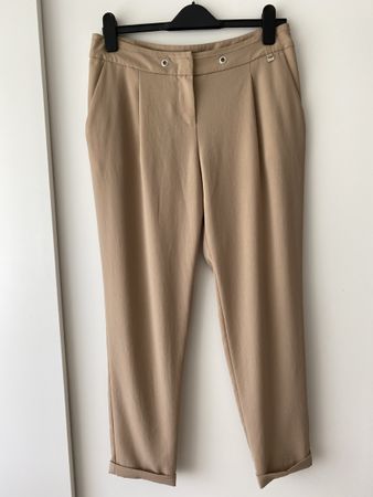 Marc Cain leichte Stoffhose, Grösse 38, beige, Frühling