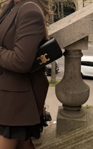 Celine Borse da donna: Celine Triomphe chain bag – Nuovo (secondo la descrizione) da Zürich venduto da wat_gc8k 1