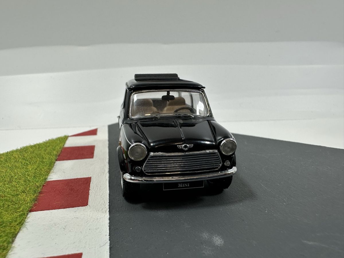 Schuco Modellini d'auto: Mini Cooper 1:43, schwarz, SCHUCO  – Usato da Zofingen venduto da rf9_x2xt 8