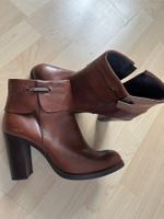 Bottine cuir à talon / Lederstiefeletten mit Absatz