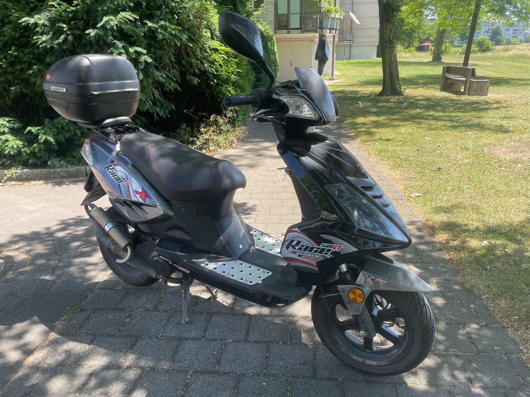 Explorer Scooter: Tacho Explorer 7494 km guter Zustand – Usato da Winterthur venduto da tuanphong60 1