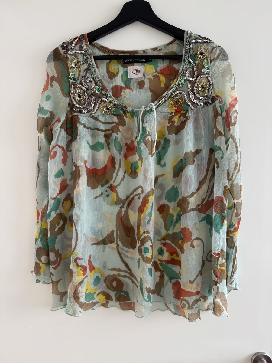 Antik Batik Blusen: Antik Batik Blouse. Boho Chic. Size S. Like new! – Gebraucht aus Vesenaz von nat_mq8l
