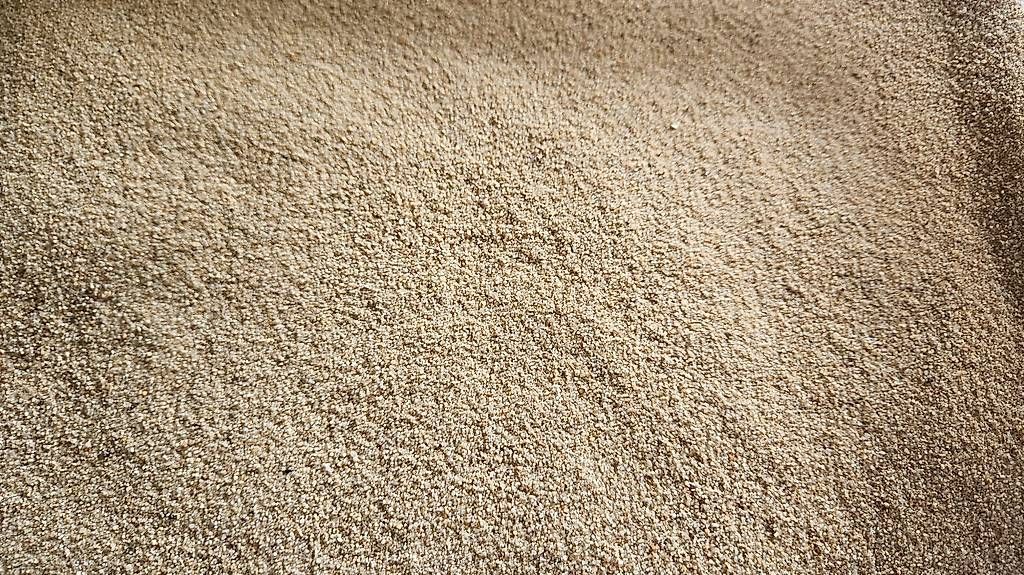 Sandkasten: Spielsand ca. 200 kg / Sehr fein – Gebraucht aus Küsnacht ZH von mvtomasello