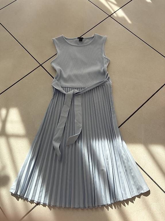 Vestiti & Gonne: Robe Guess, fille 12 ans  – Usato da Genève venduto da Chek_ka