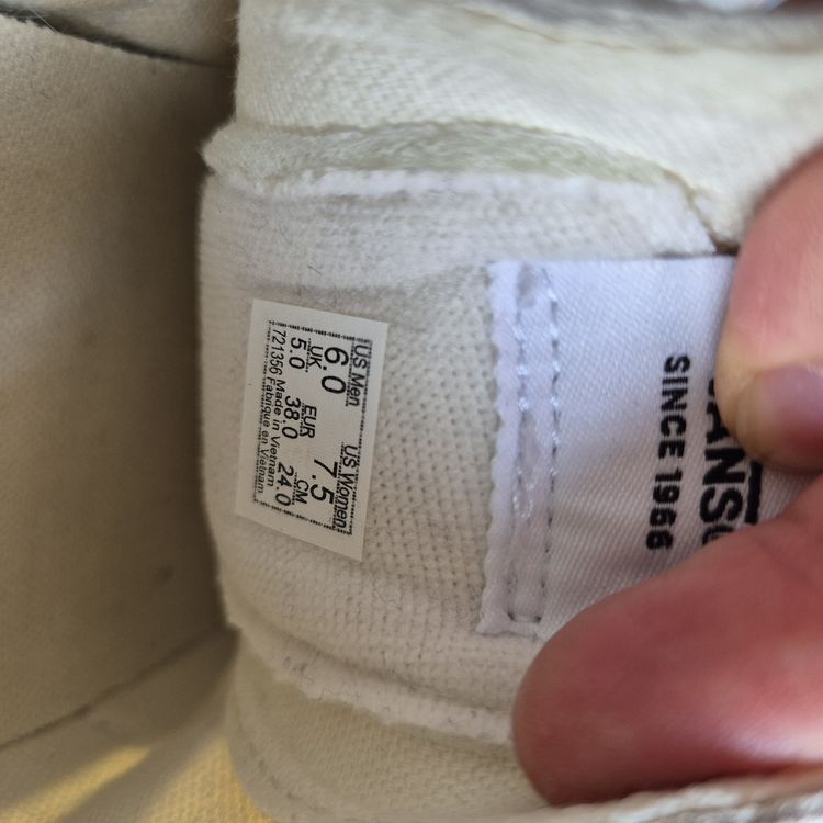 Vans Scarpe da donna: Vans, taille 38, couleur crème – Usato da Choëx venduto da NKim 5