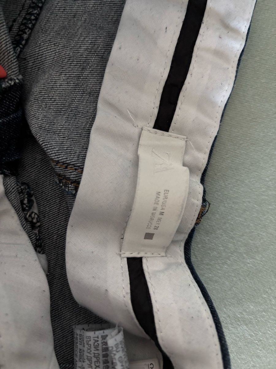 Zara Jeans: Damen Jeans Zara dunkelblau – Usato da Hunzenschwil venduto da ede_h8tt 2