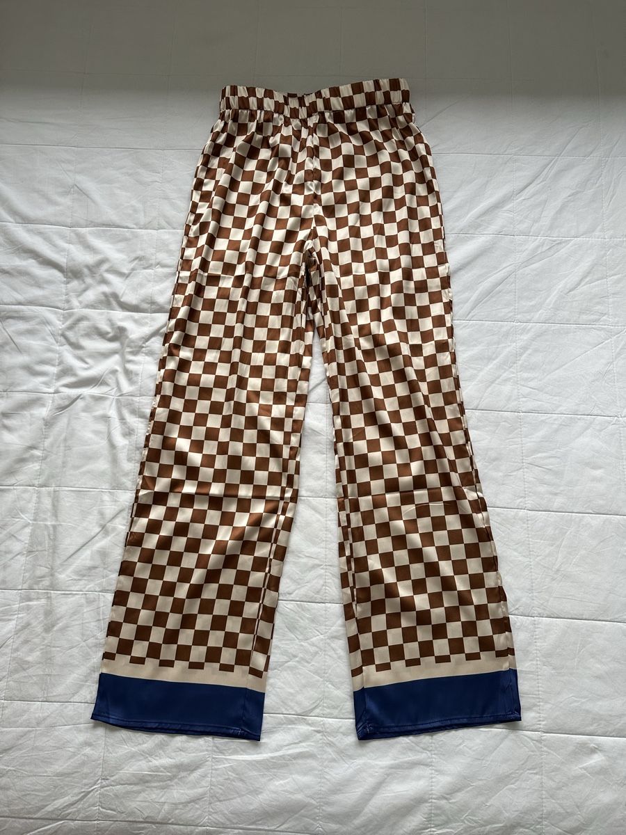 Kleiderpakete: Ensemble à carreaux marron et beige – Neu (gemäss Beschreibung) aus Geroldswil von MeganeMegane 2