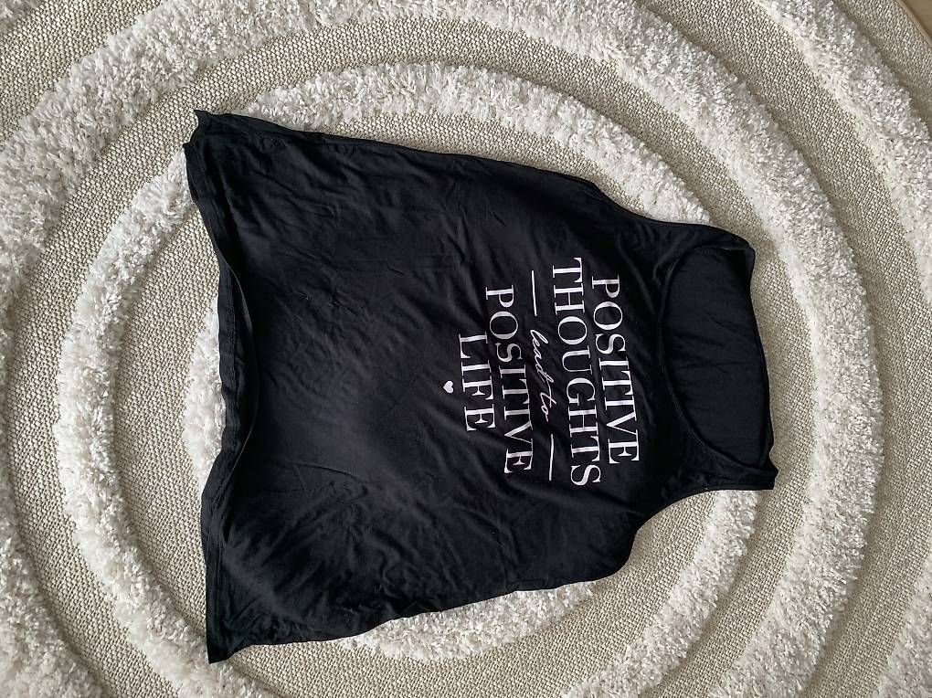 T-Shirts: Shirt Gr. S je Chf 3.- – Gebraucht aus Einsiedeln von ver_sb5p 4
