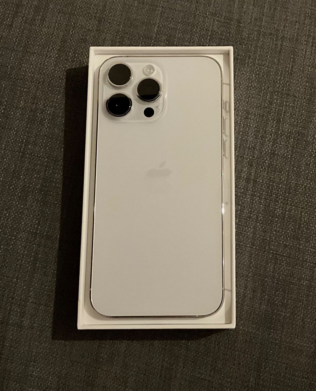 Apple Portables: Apple iPhone 14 Pro Max – D'occasion à Glattbrugg par fla_xsk5