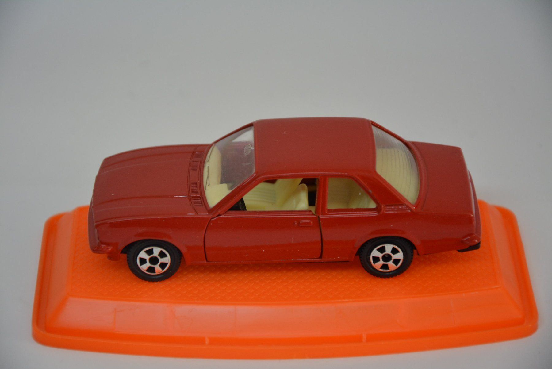 Opel Modellini d'auto: Opel Ascona B , GuiLoy  ,  1:43 – Nuovo (secondo la descrizione) da Goldach venduto da Feivel9 2
