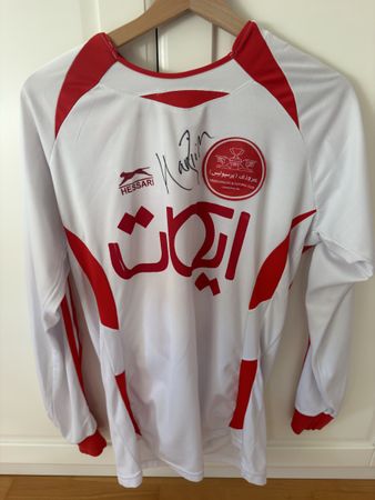 Persepolis FC Away Trikot – Ali Karimi signiert –langarm GrM