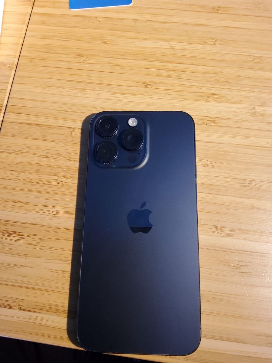 Apple Portables: Apple iPhone 15 pro Max 5G 256 Gb Blue ti – D'occasion à Sierre par kad_2vx8 6