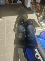 Schuhe schwarz Leder Grösse 42 mit Schnallen neu