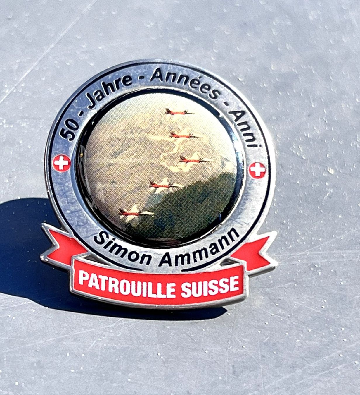 Schweizer Armee Placchette & Badge: Pin Schweizer Armee Patrouille Suisse Simon Ammann – Usato da Kriens venduto da TSCH1