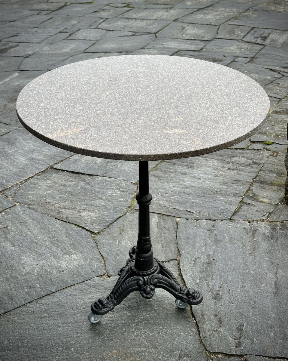 Tische: Balkon-/ Gartentisch Granitstein, wetterfest. Durchmesser 75 – Neu (gemäss Beschreibung) aus Ebnat-Kappel von BoutiqueBijoux