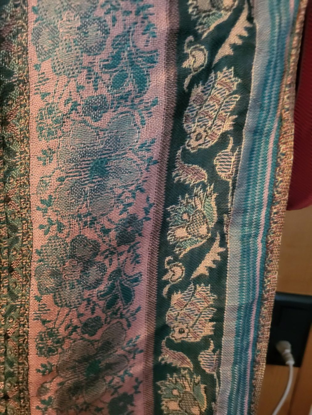 Foulards & écharpes: Vielfarbiger Baumwollschal mit Fransen – D'occasion à Guggisberg par Aegertenlehn 1