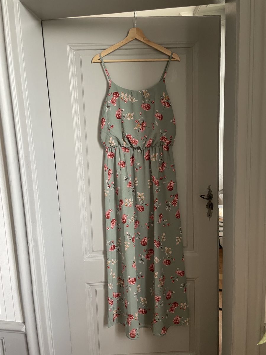 Only Vestiti: Robe longue Only à fleurs taille 38 – Usato da Fribourg venduto da Mymikrakra01