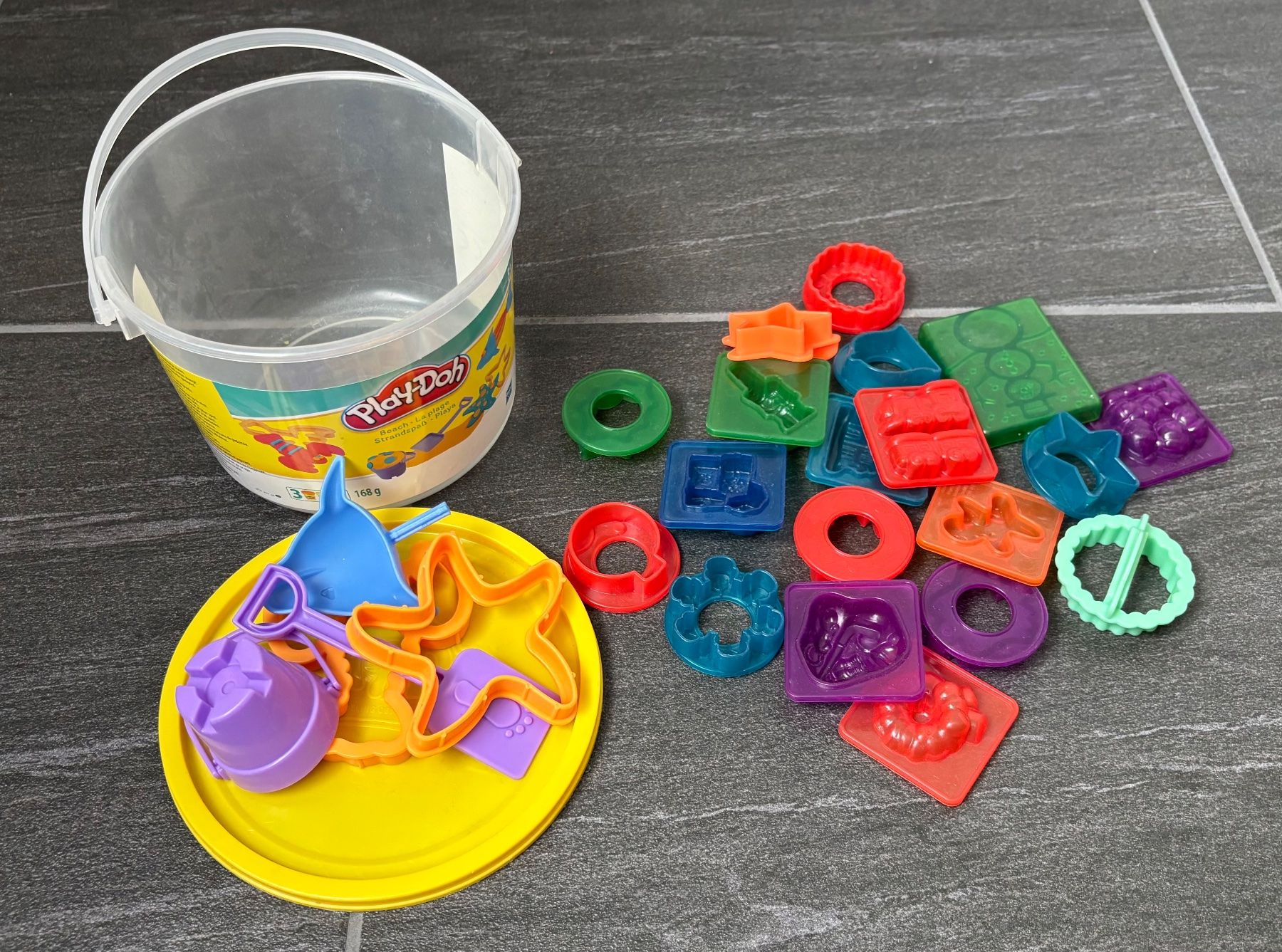 Play-Doh Giocattoli: Play-Doh Set's mit viel Knetzubehör – Usato da Rümlang venduto da Loca21 5