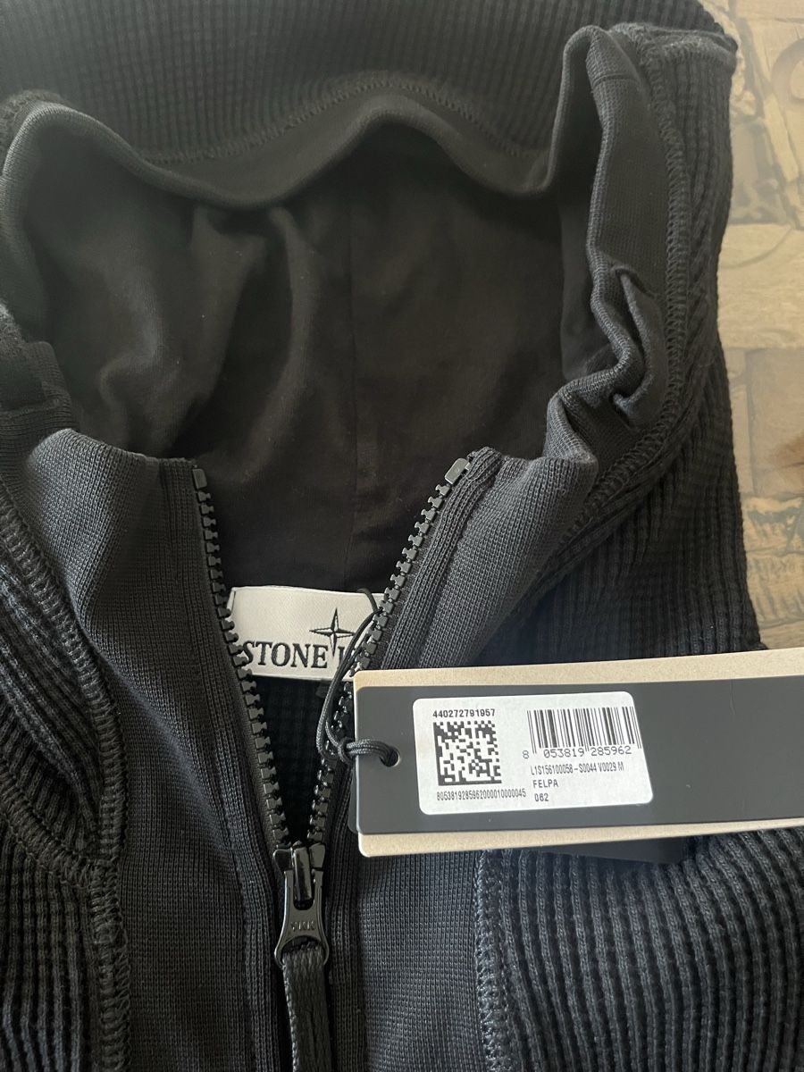 Stone Island Jacken: Stone Island Hoody NEU – Neu und originalverpackt aus Oberwil BL von Babylon0 1