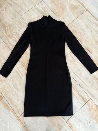 Orig. Marccain Kleid in Grösse S passt aber auch XS-dehnbar