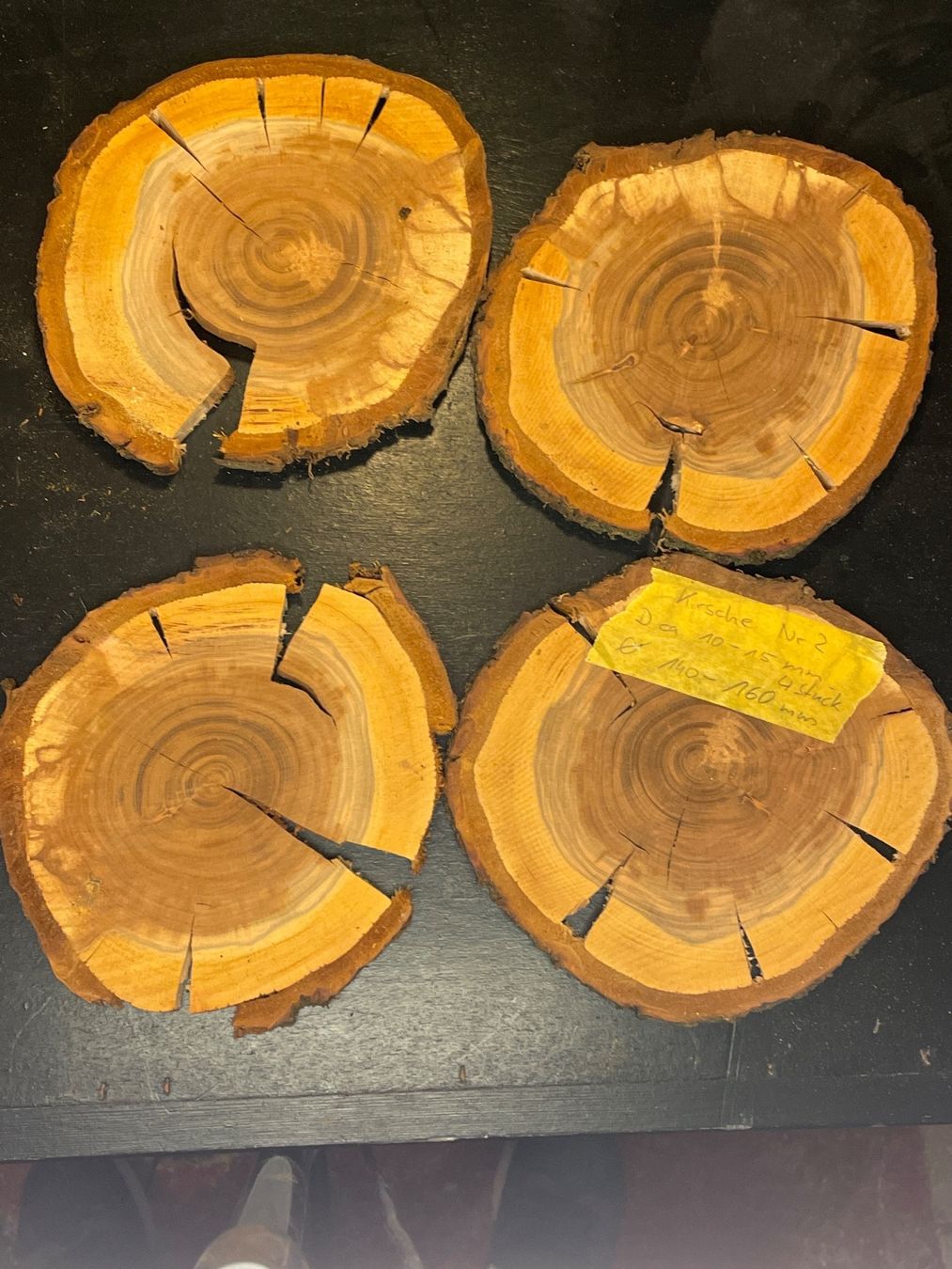 Articoli in legno: Holzscheiben Kirsche 4 Stück – Usato da Brunnen venduto da Holz-style 1