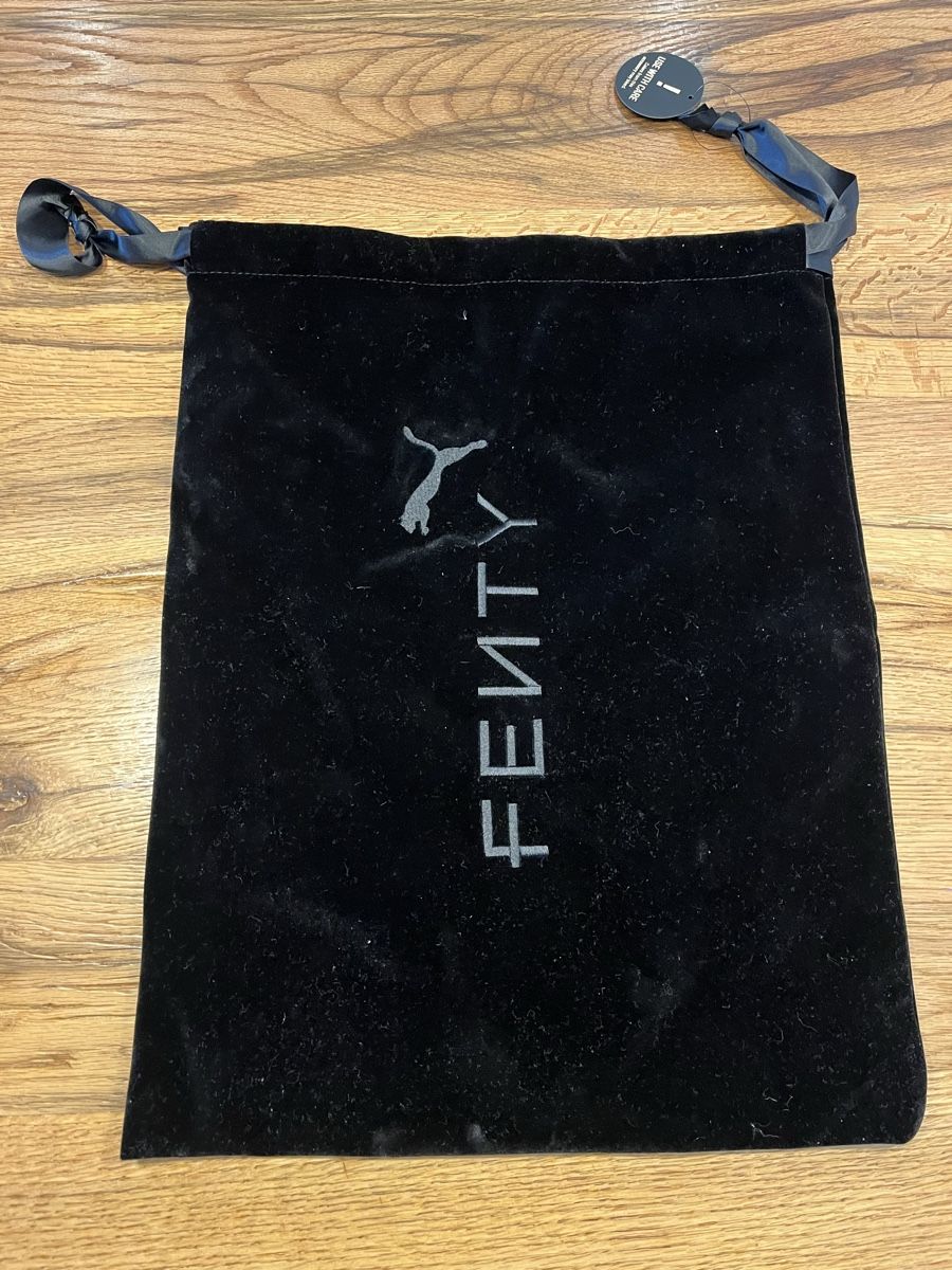 Borse: FENTY Dust-Bag Schwarz – Nuovo e nell'imballaggio originale da Flawil venduto da CS992000 1